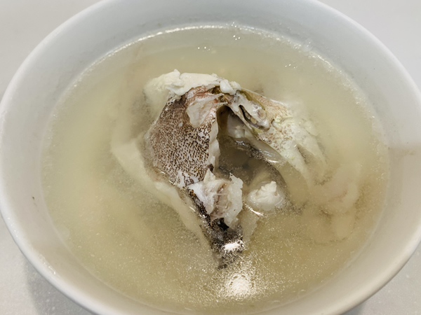 出汁スープがゼリーのようにプルプルに